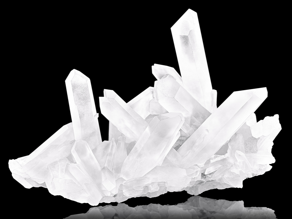 水晶 クリスタル に秘められた意味とは さにわ 本物を追求する玉鋼 パワーストン